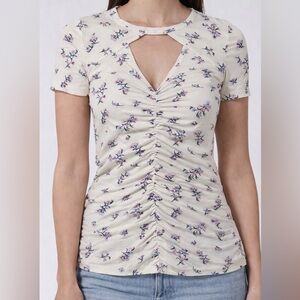 No Boundaries Floral Ruched Keyhole Short Sleeve Top Cream XL 15-17‎